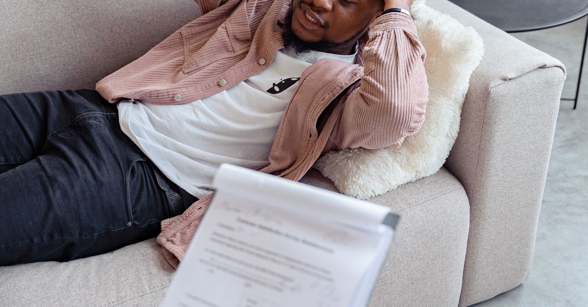 The Therapist's Role in Family Systems Therapy